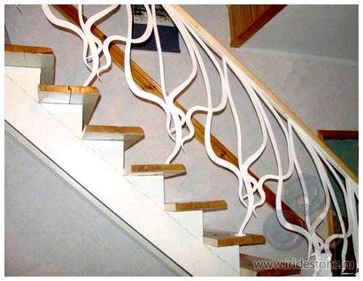Как выбирать перила для лестницы